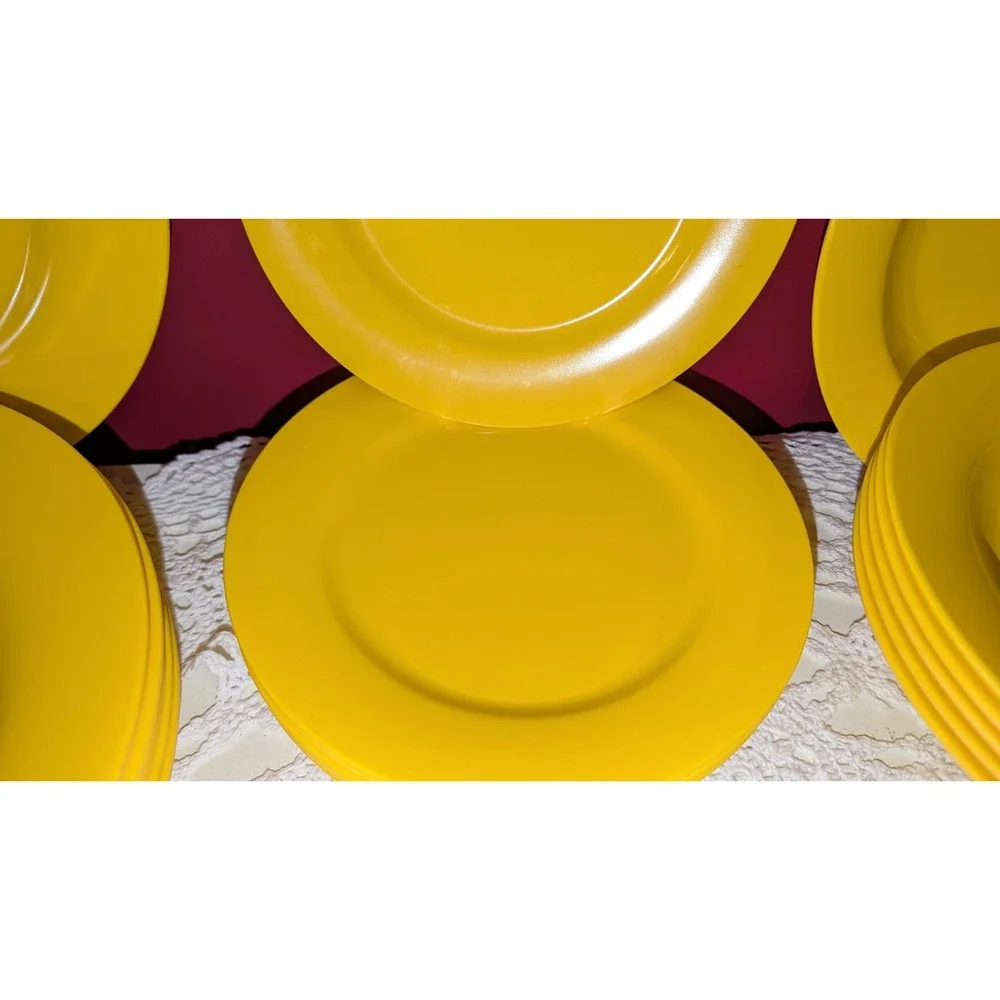 Yellow Melamine Vintage Elan Dinnerware Set 18 Pc MCM plates bowls excellent lot